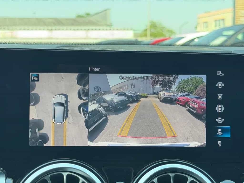 Mercedes-Benz GLB 250 4Matic Distr*Leder*AHK*PANO*360°Keyless 02/2021-photo-30