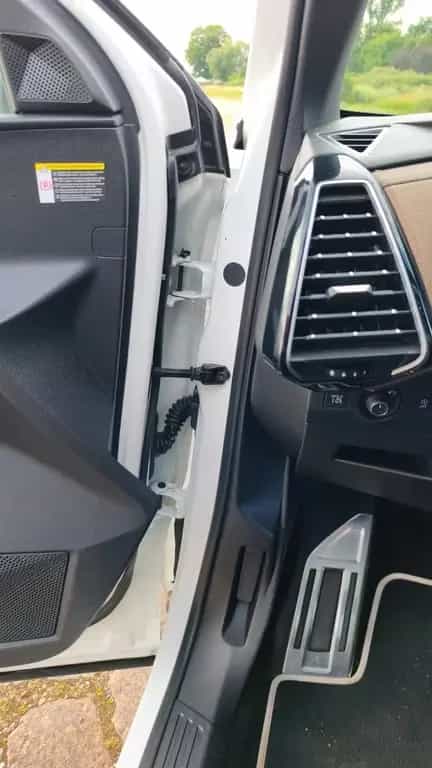 DS Automobiles DS7 (Crossback) DS7 Crossback GT Sport 225PS Kamera Perlmuttweiß 10/2018-photo-13