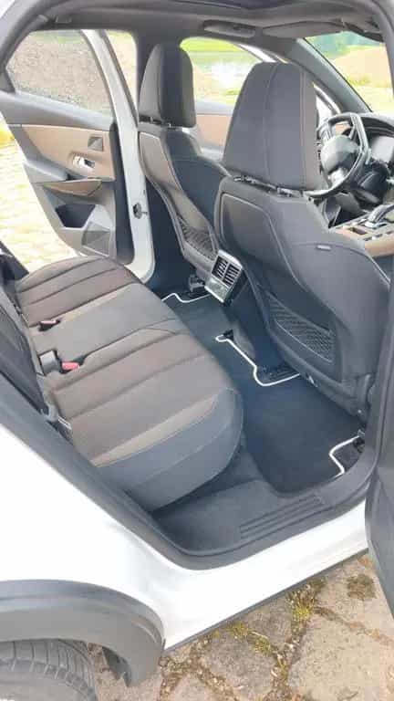 DS Automobiles DS7 (Crossback) DS7 Crossback GT Sport 225PS Kamera Perlmuttweiß 10/2018-photo-17