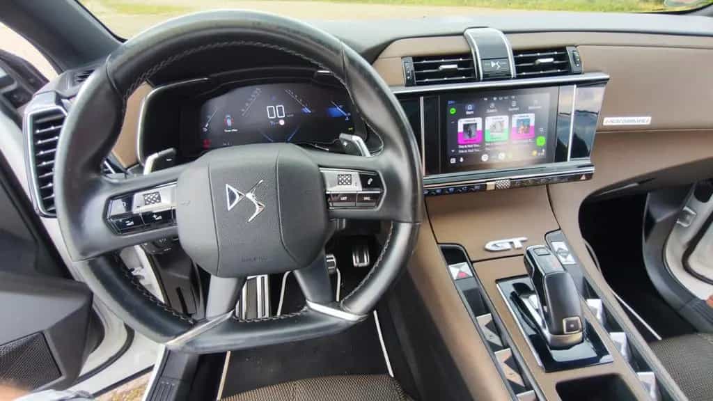 DS Automobiles DS7 (Crossback) DS7 Crossback GT Sport 225PS Kamera Perlmuttweiß 10/2018-photo-18