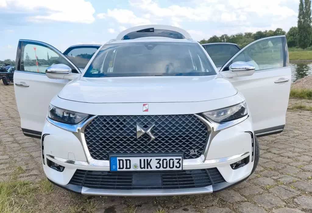DS Automobiles DS7 (Crossback) DS7 Crossback GT Sport 225PS Kamera Perlmuttweiß 10/2018-photo-7