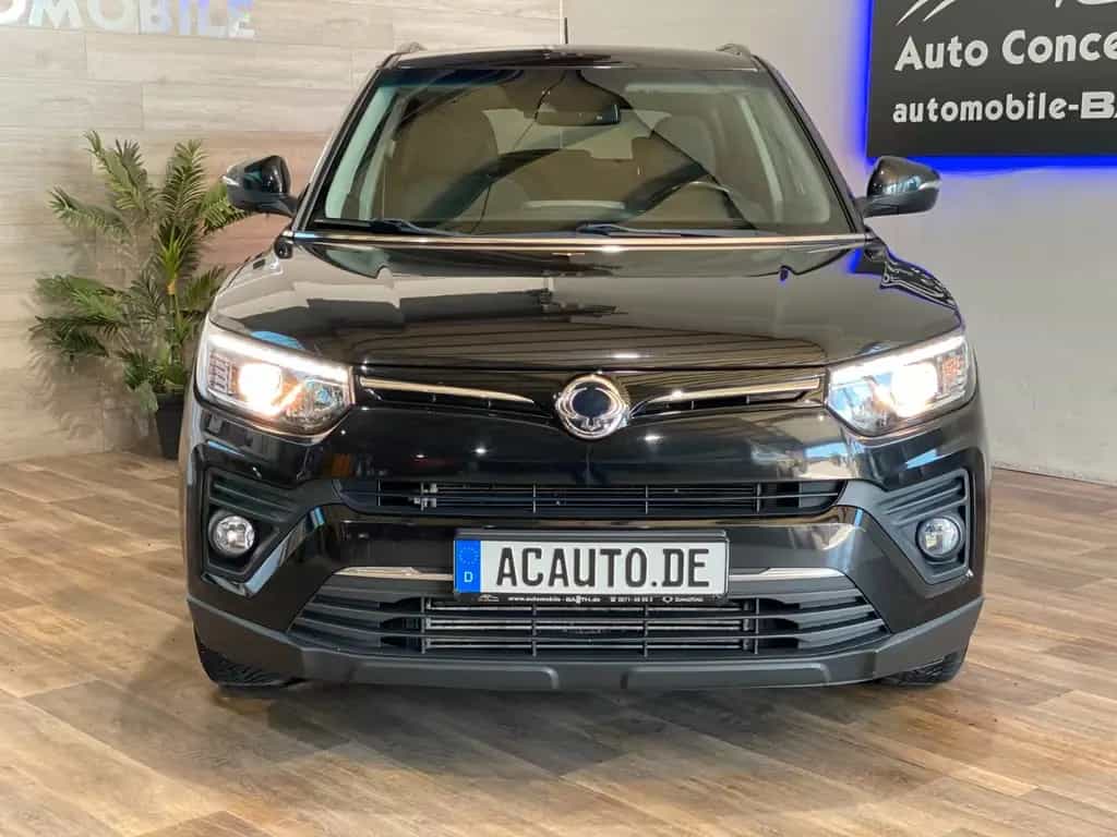 Ssangyong Tivoli 1.5 T-GDi 2WD AT+SZH+SPUR+RFK+NAVI 10/2019-photo-2