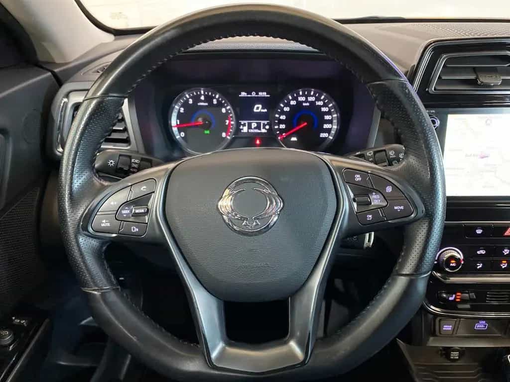 Ssangyong Tivoli 1.5 T-GDi 2WD AT+SZH+SPUR+RFK+NAVI 10/2019-photo-25