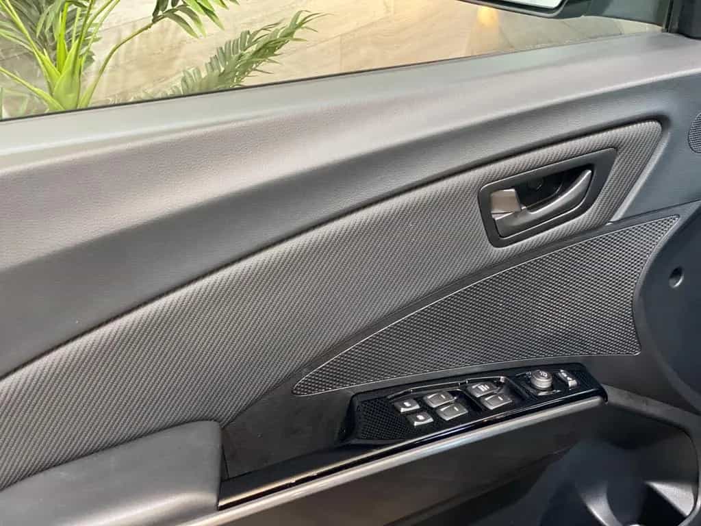 Ssangyong Tivoli 1.5 T-GDi 2WD AT+SZH+SPUR+RFK+NAVI 10/2019-photo-27