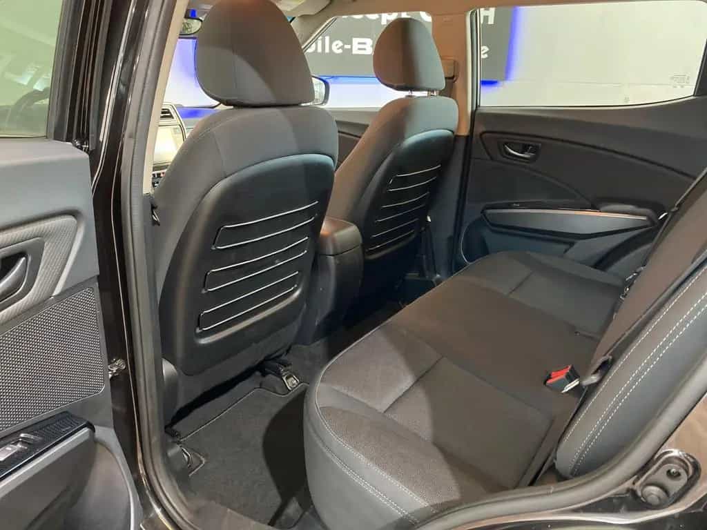 Ssangyong Tivoli 1.5 T-GDi 2WD AT+SZH+SPUR+RFK+NAVI 10/2019-photo-32