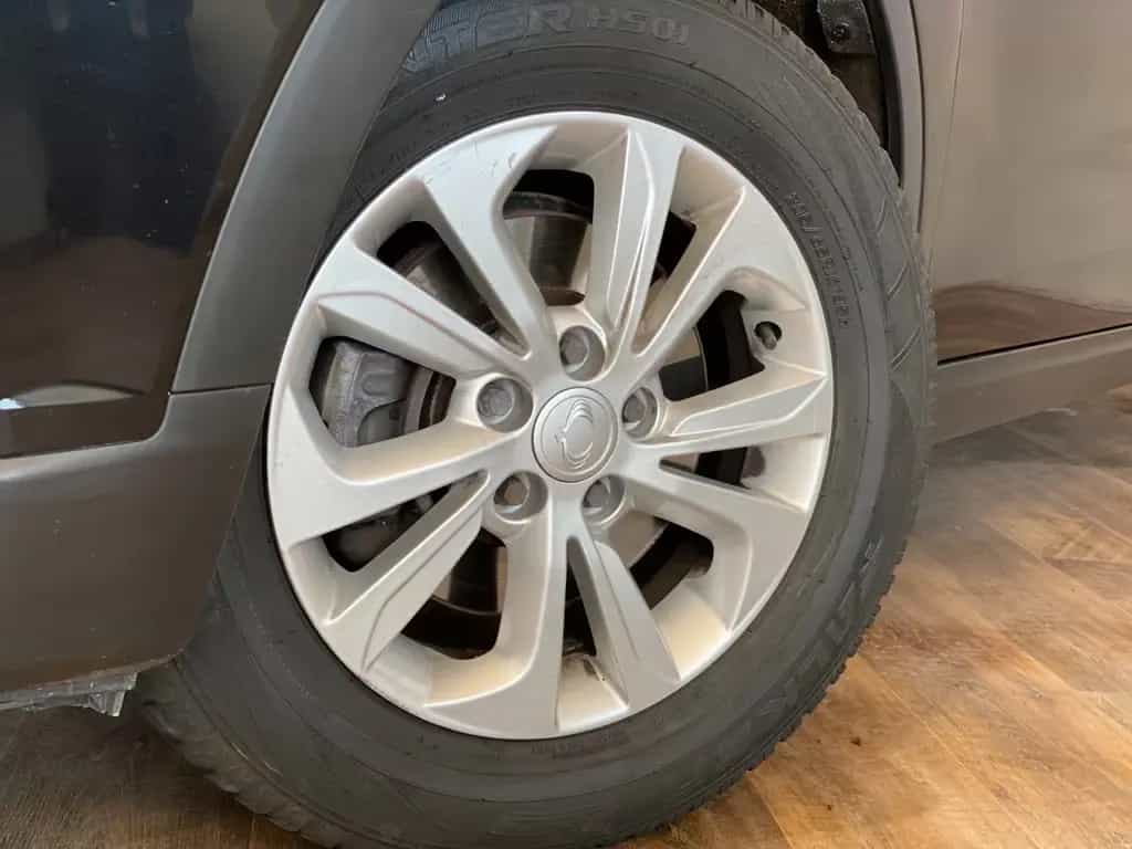 Ssangyong Tivoli 1.5 T-GDi 2WD AT+SZH+SPUR+RFK+NAVI 10/2019-photo-4