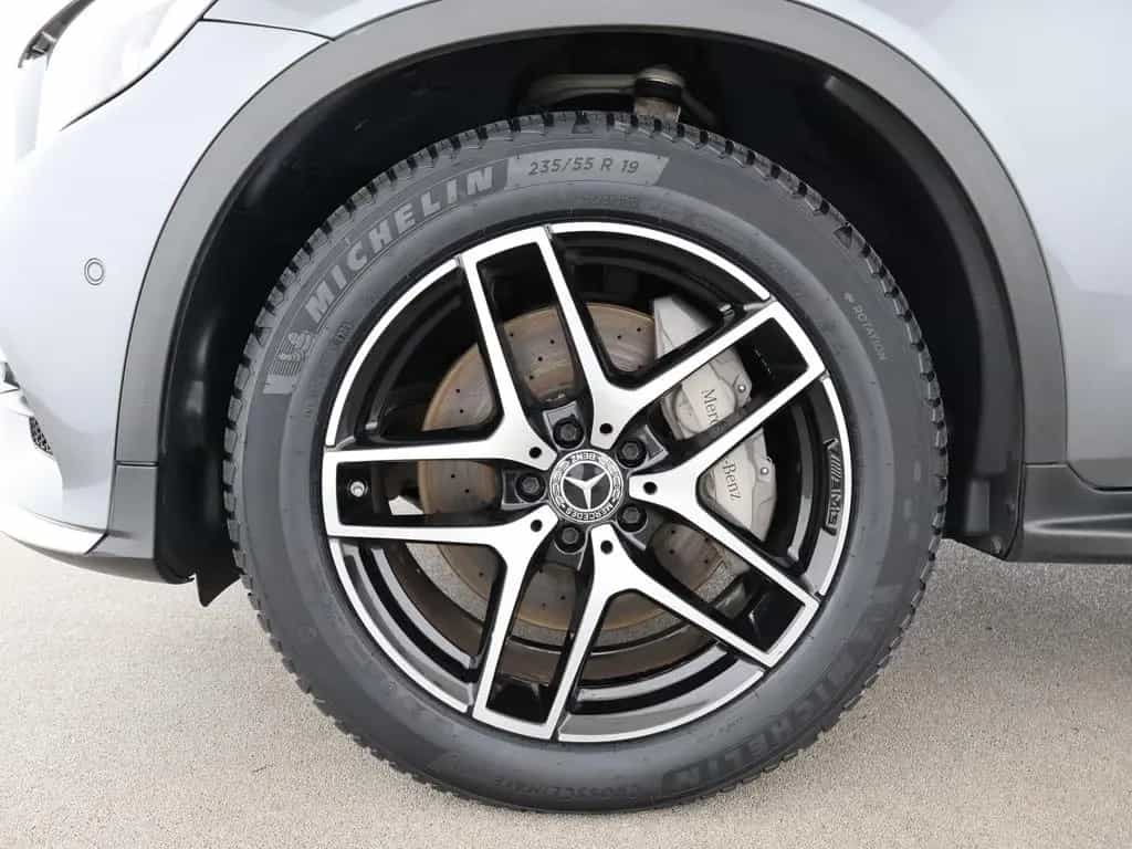 Mercedes-Benz GLC 250 4M AMG AHK Pano Comand LED Ambiente 01/2019-photo-16