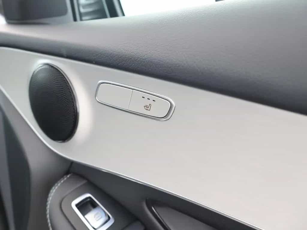 Mercedes-Benz GLC 250 4M AMG AHK Pano Comand LED Ambiente 01/2019-photo-19