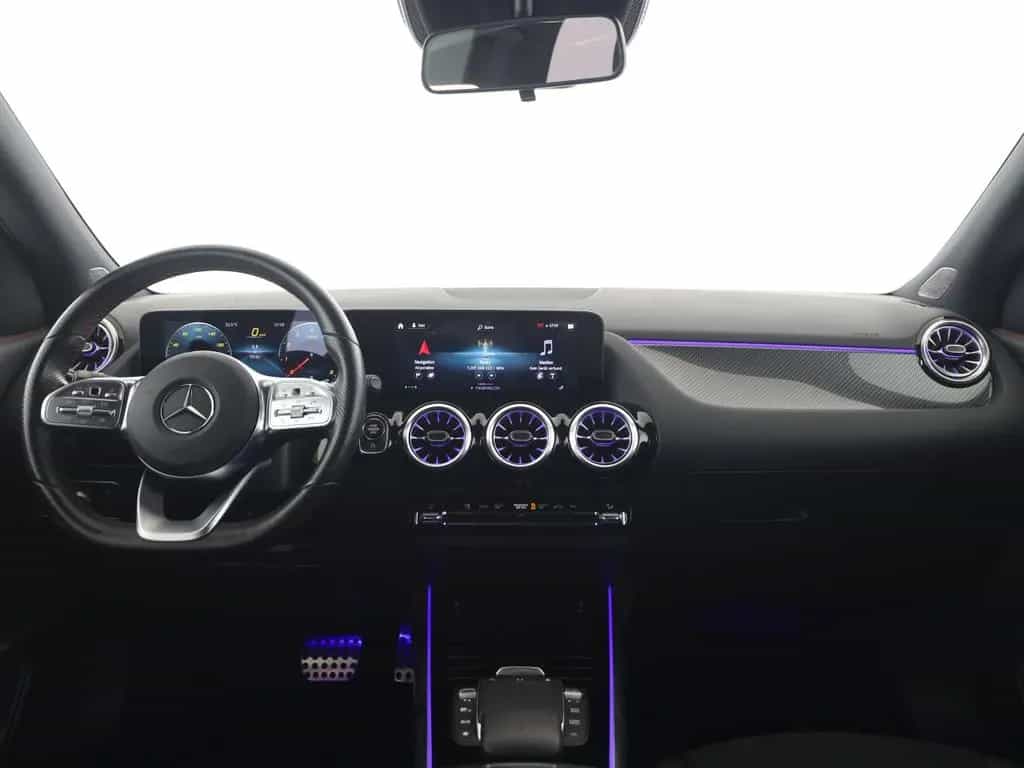 Mercedes-Benz GLA 200 AMG MBUX Kamera LED Navi Park-Ass. 04/2021-photo-10