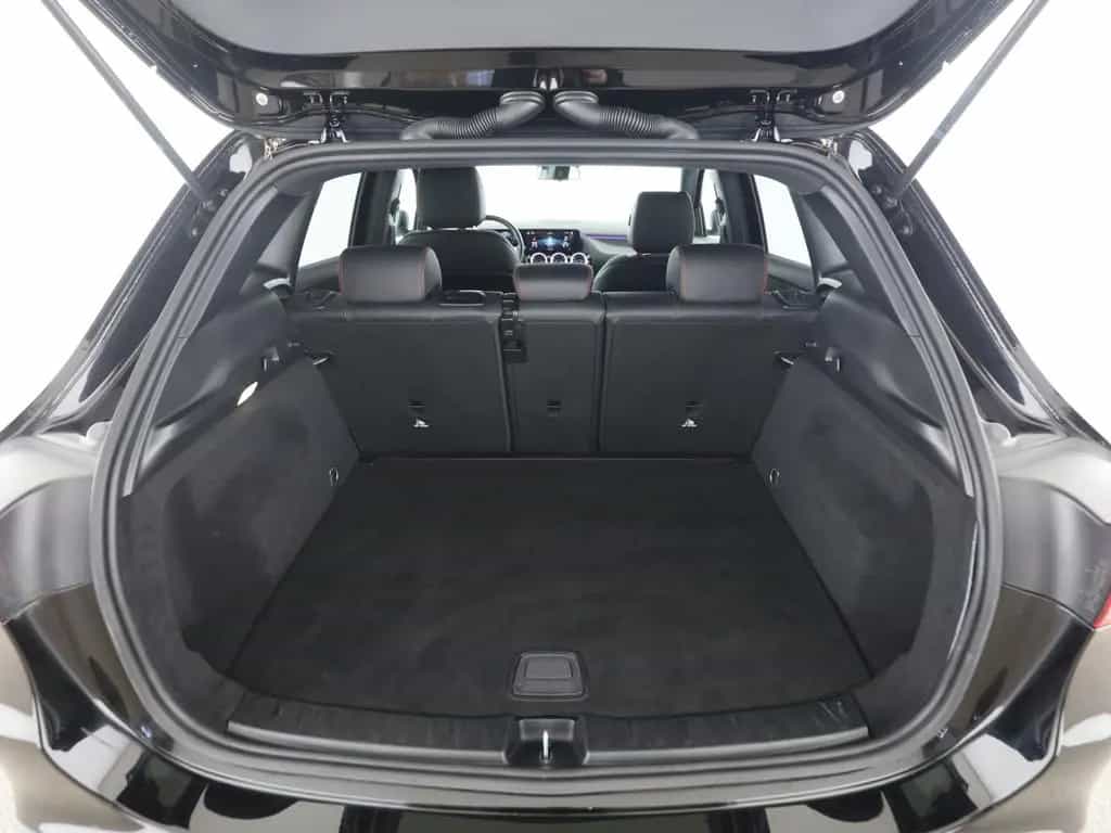 Mercedes-Benz GLA 200 AMG MBUX Kamera LED Navi Park-Ass. 04/2021-photo-15