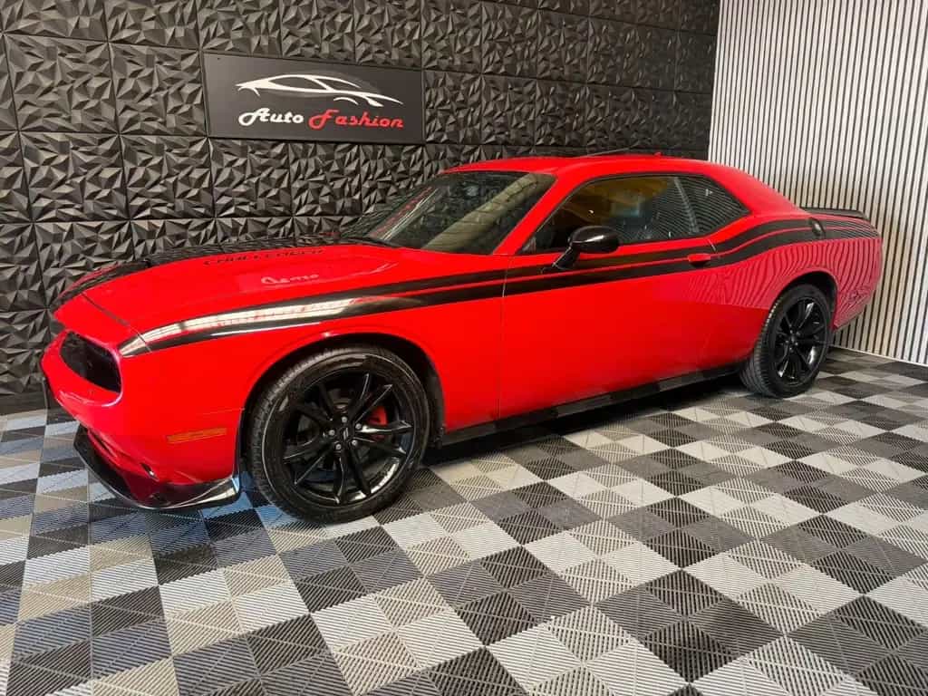 Dodge Challenger V6 3,6 SXT 09/2017-photo-1