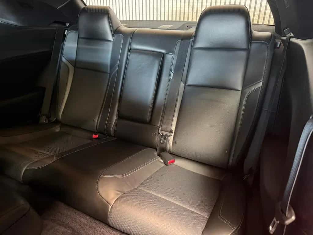 Dodge Challenger V6 3,6 SXT 09/2017-photo-21
