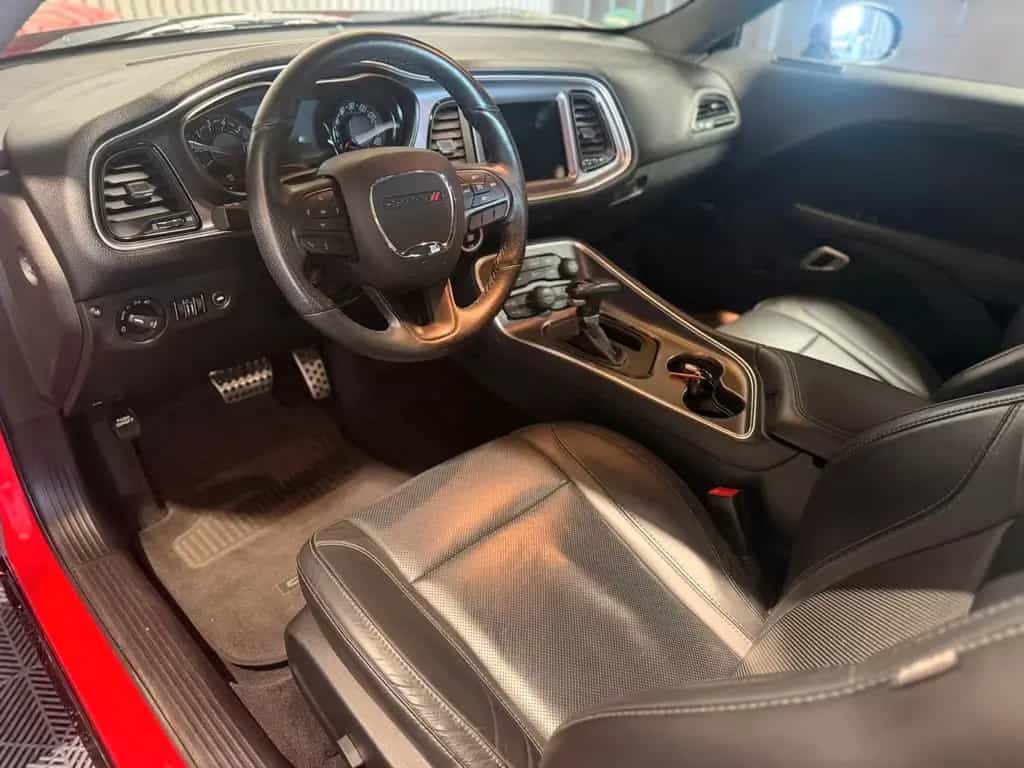 Dodge Challenger V6 3,6 SXT 09/2017-photo-4