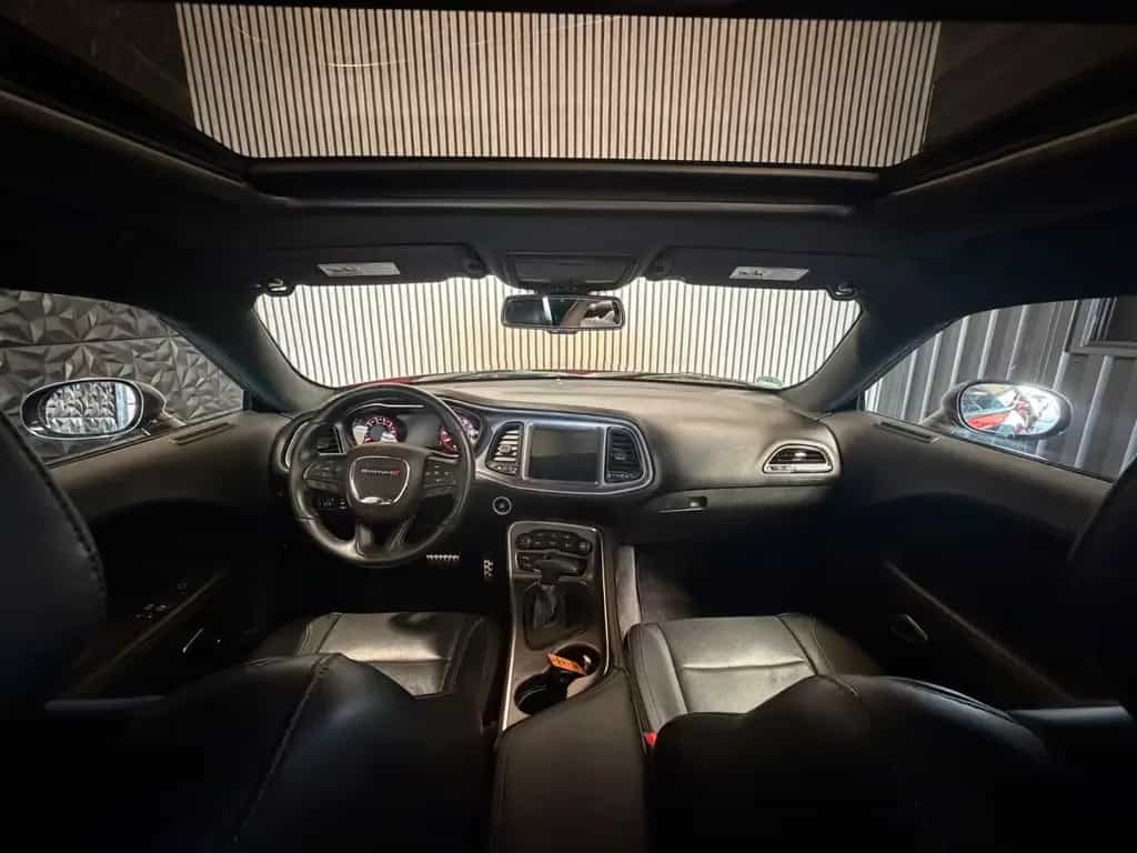 Dodge Challenger V6 3,6 SXT 09/2017-photo-5