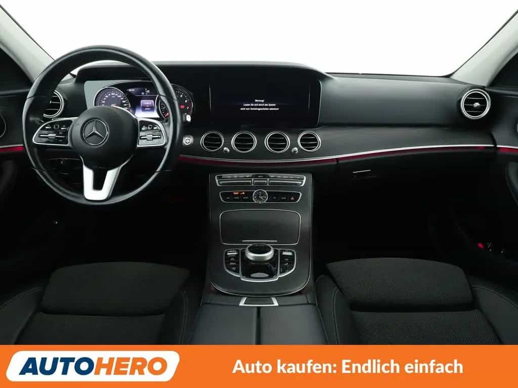 Mercedes-Benz E 200 Mild-Hybrid T 4Matic Avantgarde Aut. *LED* 10/2019-photo-11