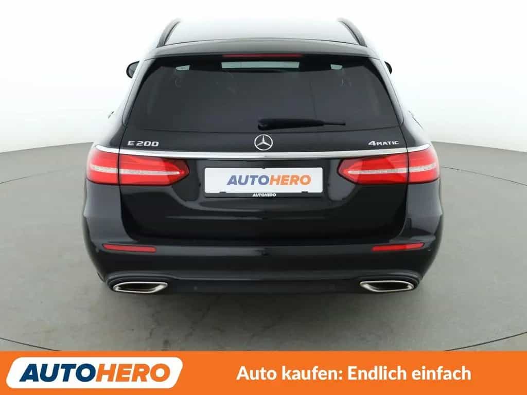 Mercedes-Benz E 200 Mild-Hybrid T 4Matic Avantgarde Aut. *LED* 10/2019-photo-4