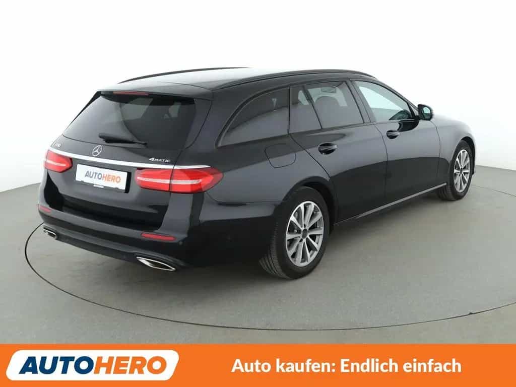 Mercedes-Benz E 200 Mild-Hybrid T 4Matic Avantgarde Aut. *LED* 10/2019-photo-5