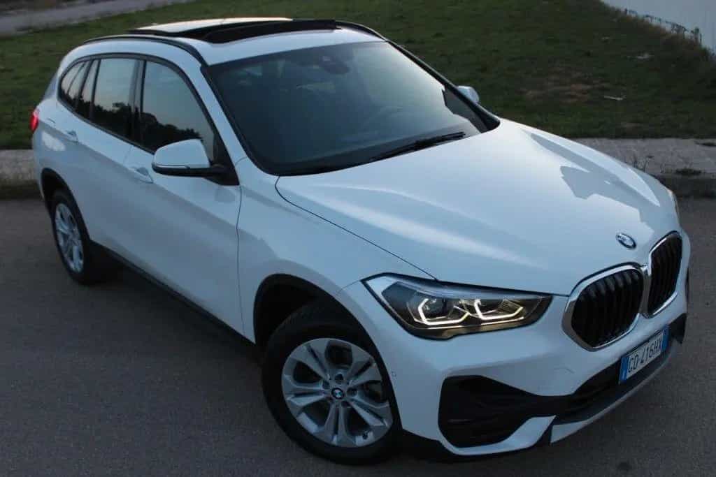 BMW X1 sDrive 18d Aut. *Tetto *Pelle *57.000 KM 12/2020-photo-2