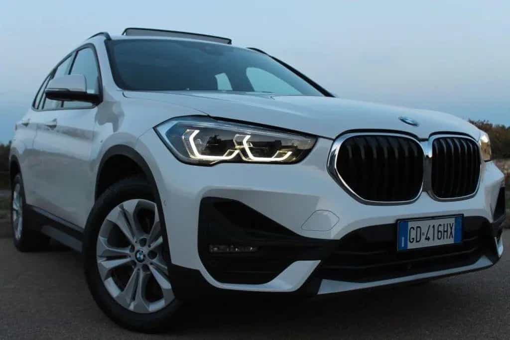 BMW X1 sDrive 18d Aut. *Tetto *Pelle *57.000 KM 12/2020-photo-4