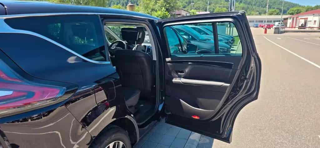 Renault Espace V Initiale Paris*NAVI*RFK*TMP*SHZ*PDC* 07/2015-photo-26