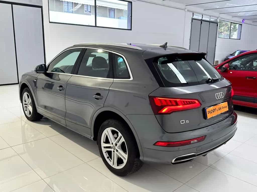 Audi Q5 40 TDI quattro S line plus 08/2020-photo-4
