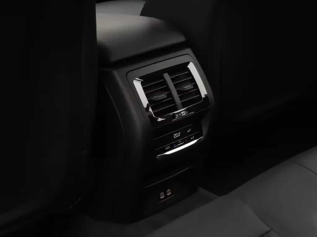 BMW X3 xD20d Kamera DAB Leder Lenkradheizg Sport LED 04/2022-photo-25