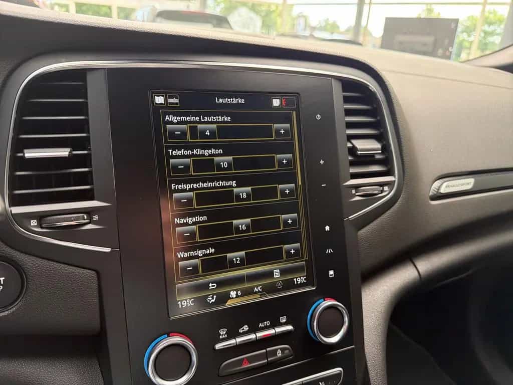Renault Megane IV Lim. 5-trg. R.S. Trophy*LED*NAVI*19ZOL 06/2019-photo-29