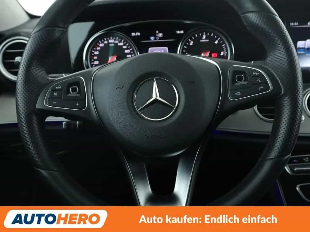Mercedes-Benz E 220 d T 4Matic Avantgarde Aut. *NAVI*LED*PDC* 02/2018-photo-18