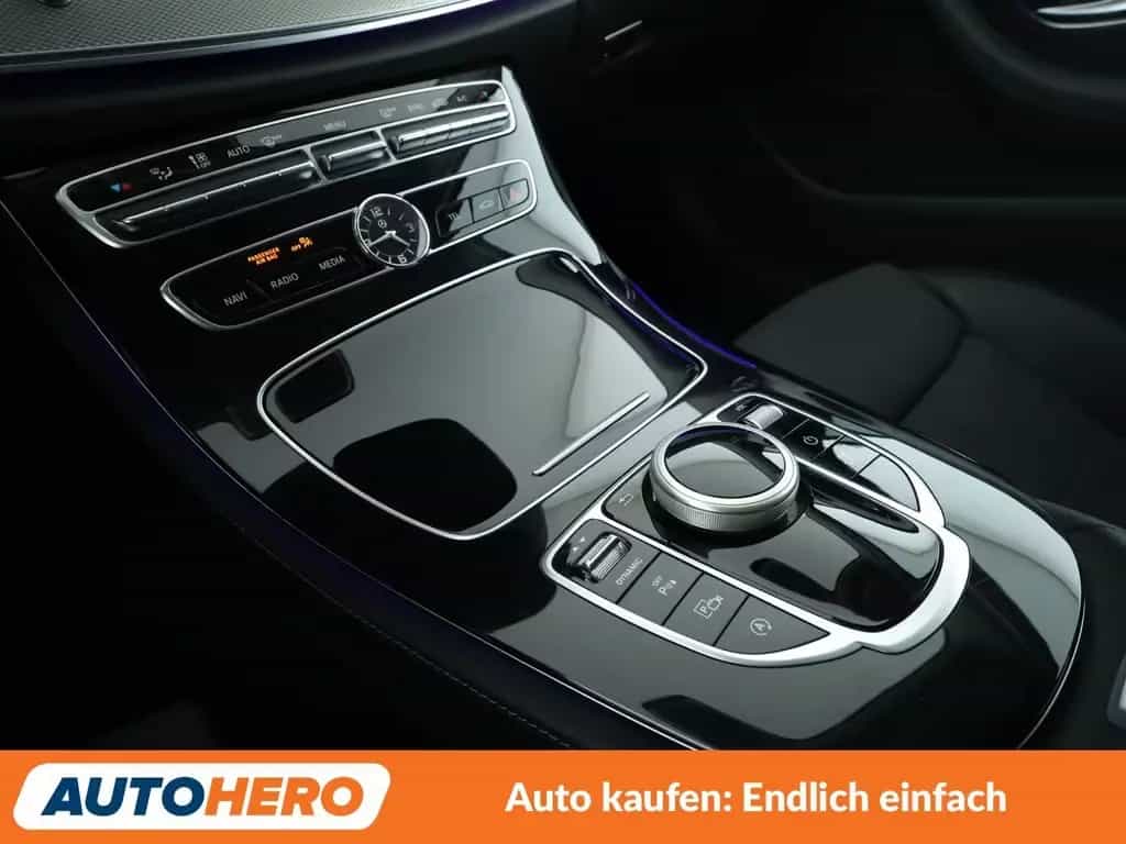 Mercedes-Benz E 220 d T 4Matic Avantgarde Aut. *NAVI*LED*PDC* 02/2018-photo-25