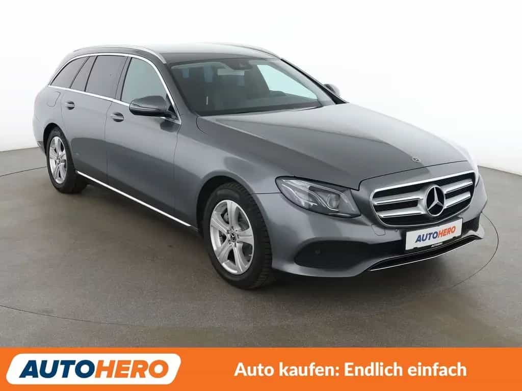 Mercedes-Benz E 220 d T 4Matic Avantgarde Aut. *NAVI*LED*PDC* 02/2018-photo-7