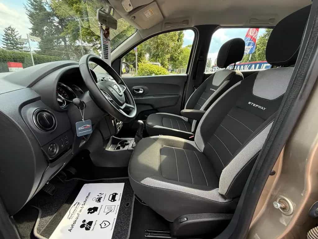 Dacia Lodgy 1.6 SCe STEPWAY*Navi*7xSitze*Tempomat*1.HD 11/2019-photo-22