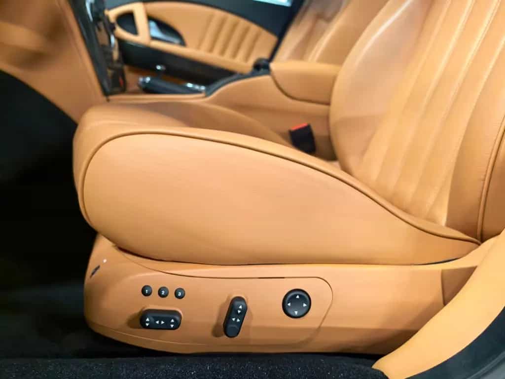 Maserati Quattroporte 4.2 V8 SPORT GT | 1. HAND | 33 TKM! 06/2007-photo-28