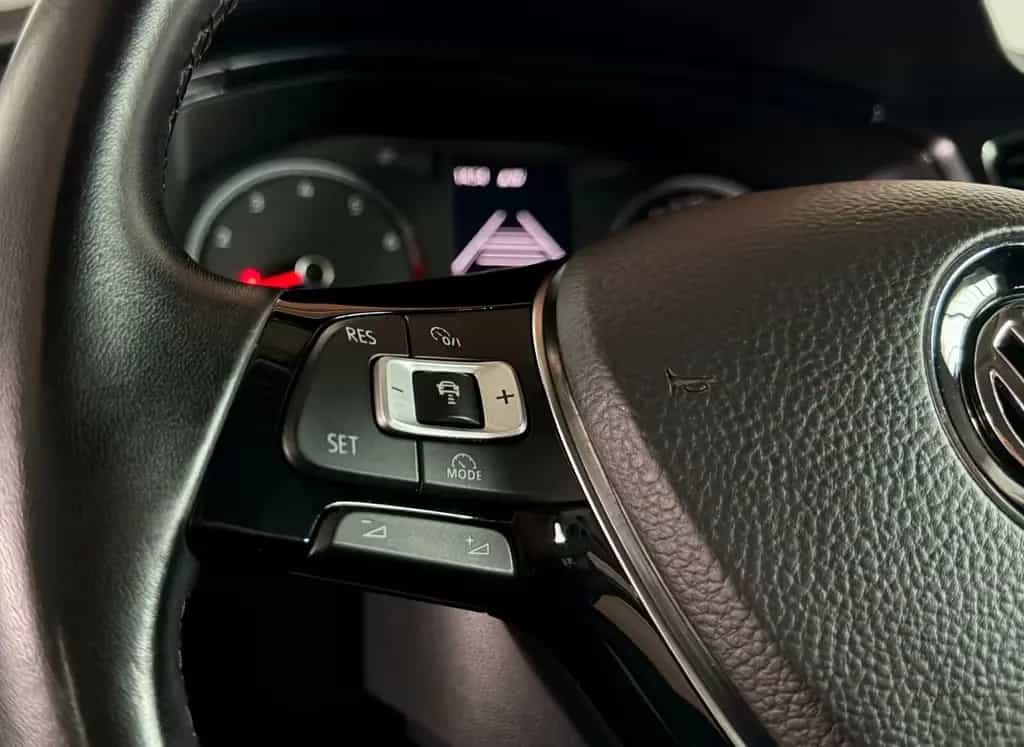 Volkswagen T-Roc 1.5 ACC LANE SHZ PDC AHK TÜV SERVICE 8X 04/2018-photo-12