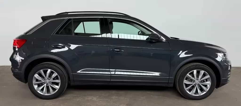 Volkswagen T-Roc 1.5 ACC LANE SHZ PDC AHK TÜV SERVICE 8X 04/2018-photo-4