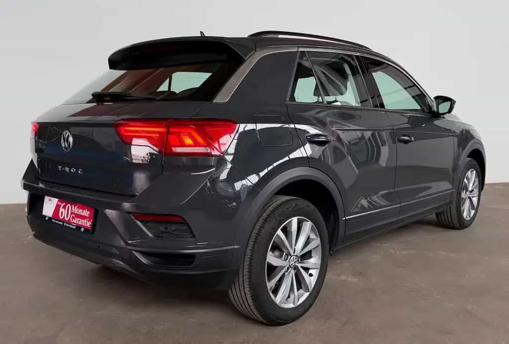 Volkswagen T-Roc 1.5 ACC LANE SHZ PDC AHK TÜV SERVICE 8X 04/2018-photo-5
