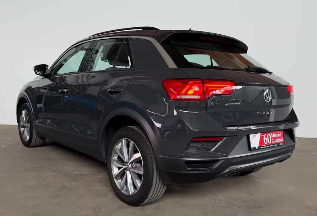 Volkswagen T-Roc 1.5 ACC LANE SHZ PDC AHK TÜV SERVICE 8X 04/2018-photo-8