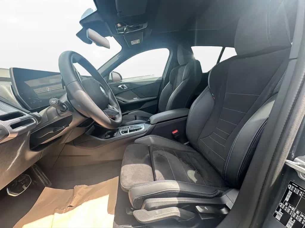 BMW 120 M Sport AHK Panorama SiHz Harman Kardon 11/2024-photo-1