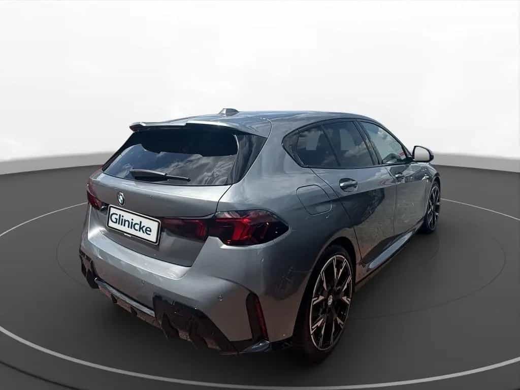 BMW 120 M Sport AHK Panorama SiHz Harman Kardon 11/2024-photo-3