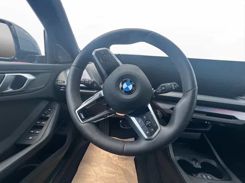 BMW 120 M Sport AHK Panorama SiHz Harman Kardon 11/2024-photo-7