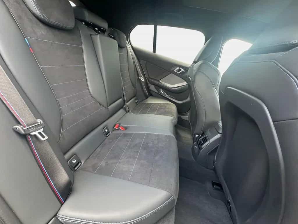 BMW 120 M Sport AHK Panorama SiHz Harman Kardon 11/2024-photo-9