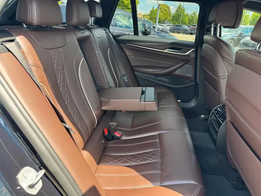 BMW 530 d xDrive M Sport LEDER HARMAN LED 19"HUD SHA 04/2018-photo-12