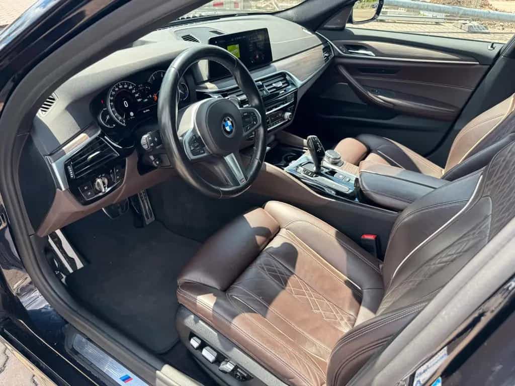 BMW 530 d xDrive M Sport LEDER HARMAN LED 19"HUD SHA 04/2018-photo-9