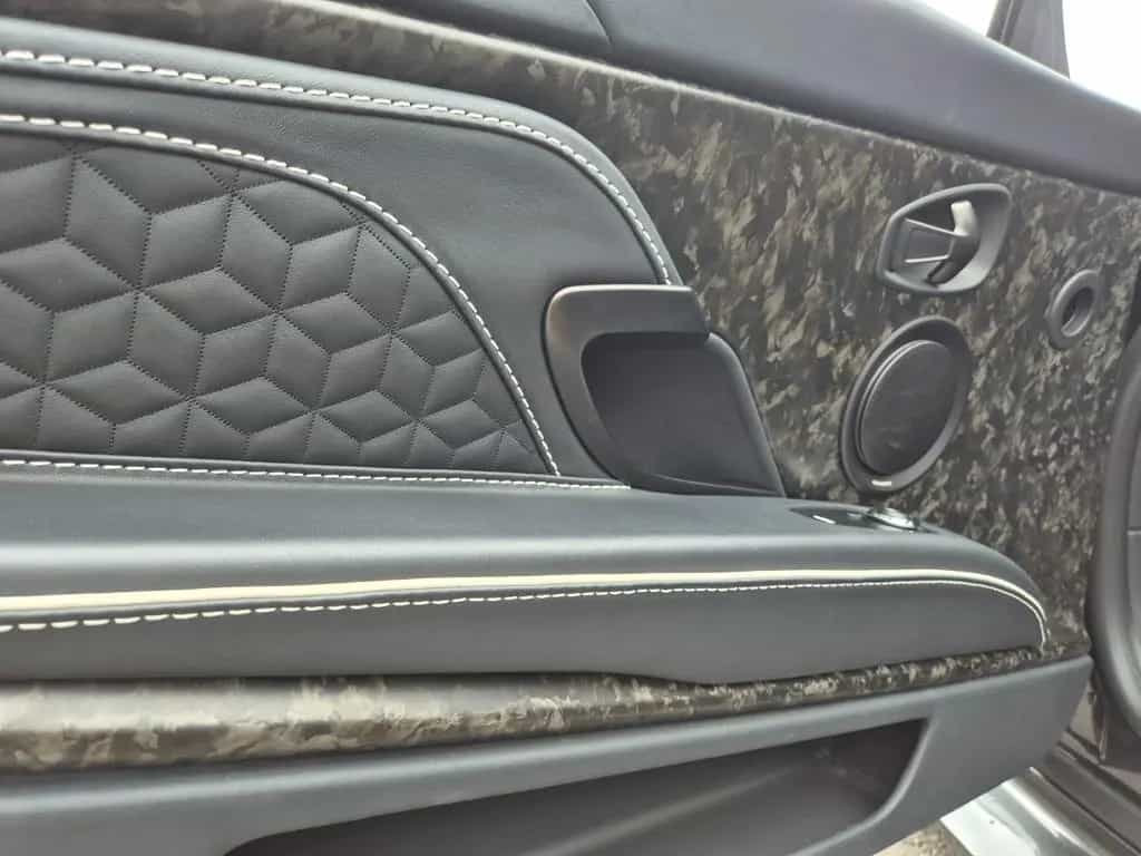 Aston Martin DBS 5.2 V12 Volante/Werksgarantie 09/27/1A 04/2022-photo-10