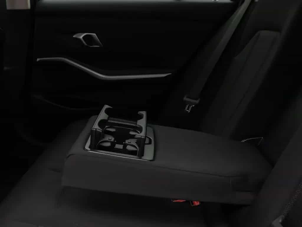 BMW 320 d xD Kamera HUD DAB CockPitPro Stop&Go AHK 03/2023-photo-27