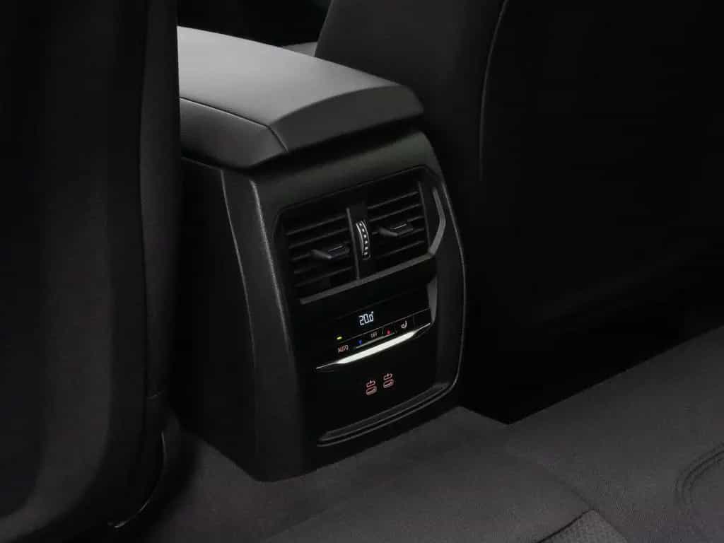 BMW 320 d Kamera DAB HiFi Fernlichtassist Stop&Go LED 11/2022-photo-27