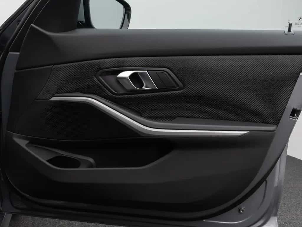 BMW 320 d Kamera DAB HiFi Fernlichtassist Stop&Go LED 11/2022-photo-30