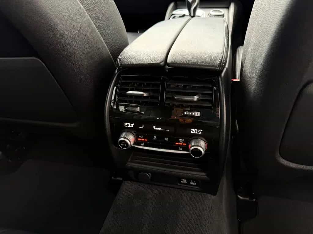 BMW 520 d xDrive Tour M Sport Leder bel. Komfortsitze 11/2019-photo-19