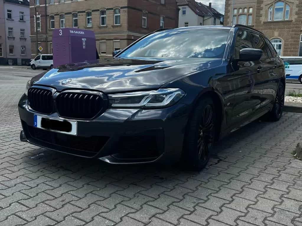 BMW 520 d Touring, M-Paket, AHK, HUD, Panoramadach 06/2021-photo-0