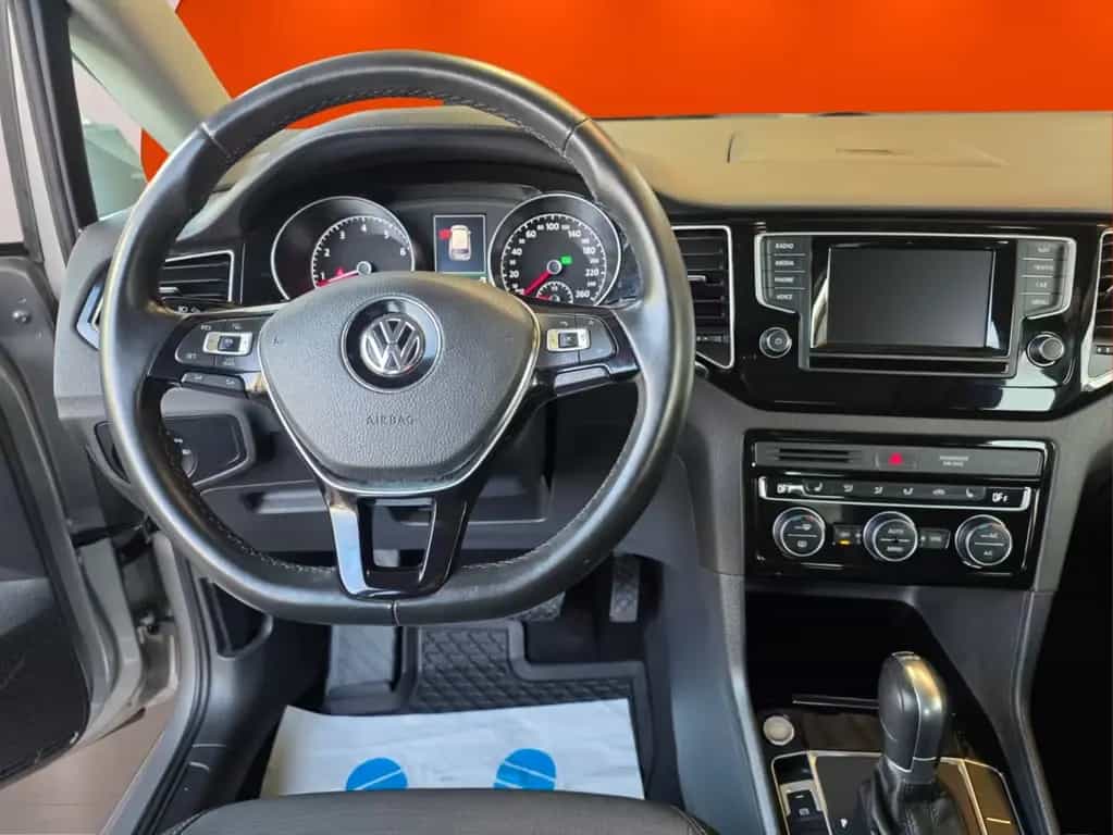 Volkswagen Golf Sportsvan VII Highline BMT/Start-Stopp 10/2014-photo-9
