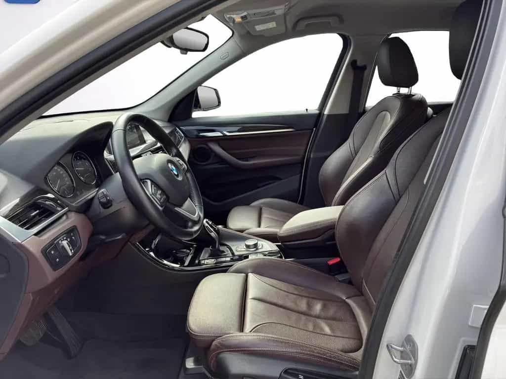 BMW X1 sDrive18i Sport Line AHK KAM 01/2019-photo-11